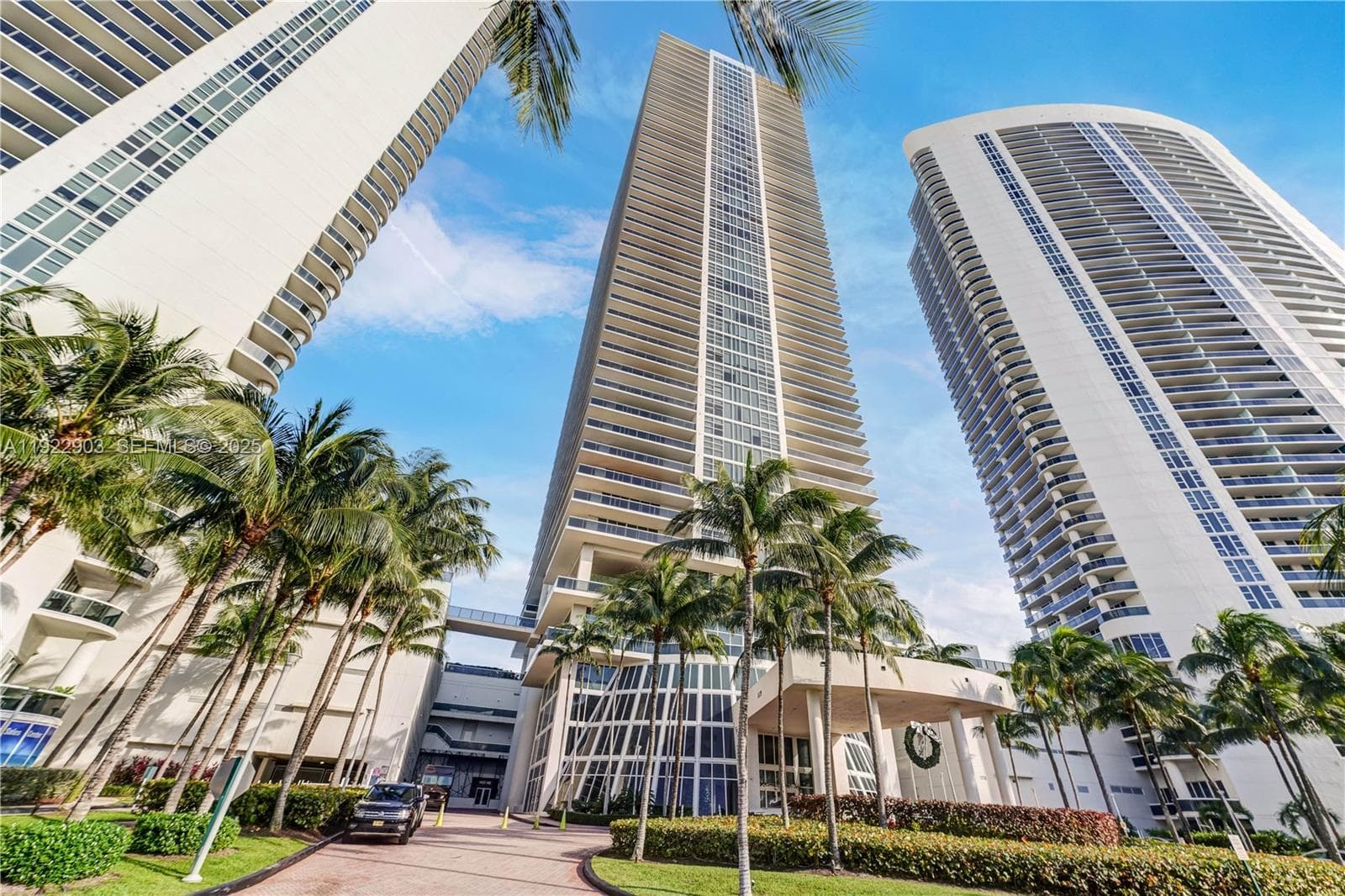1830 S Ocean Dr 3002 photo 3