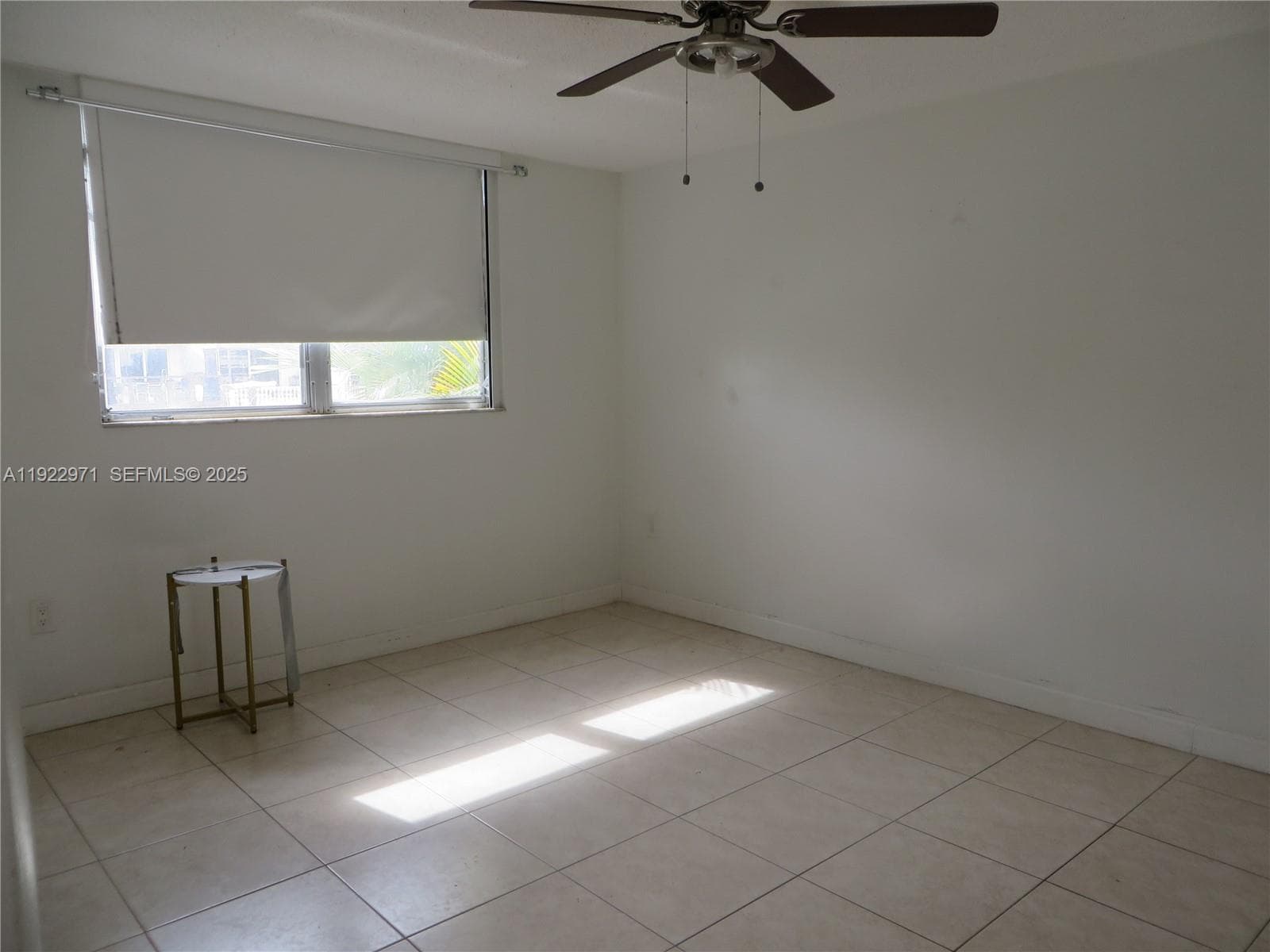 3750 NE 169th St 102 photo 5