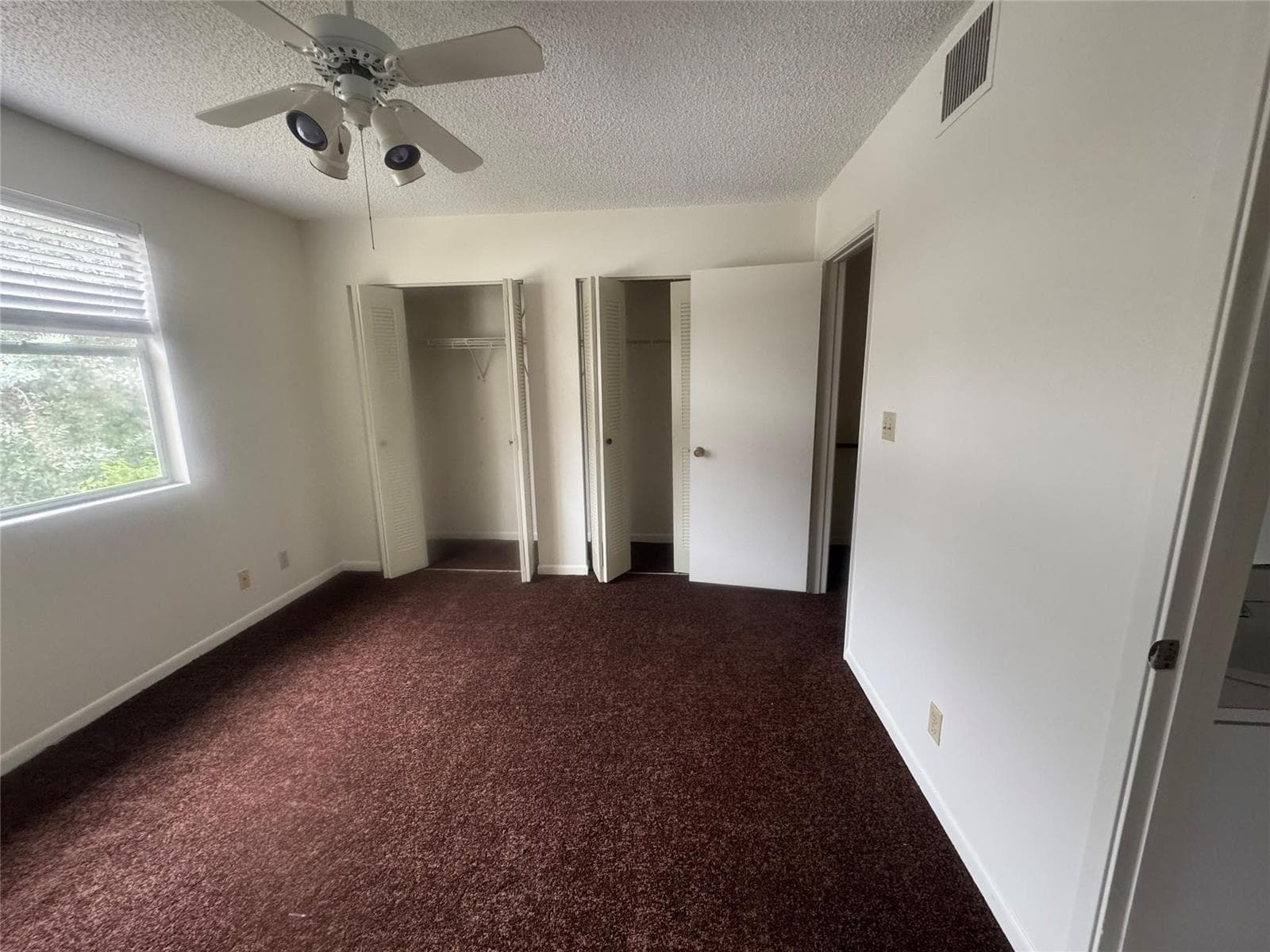 2845 NE 15th Street photo 9