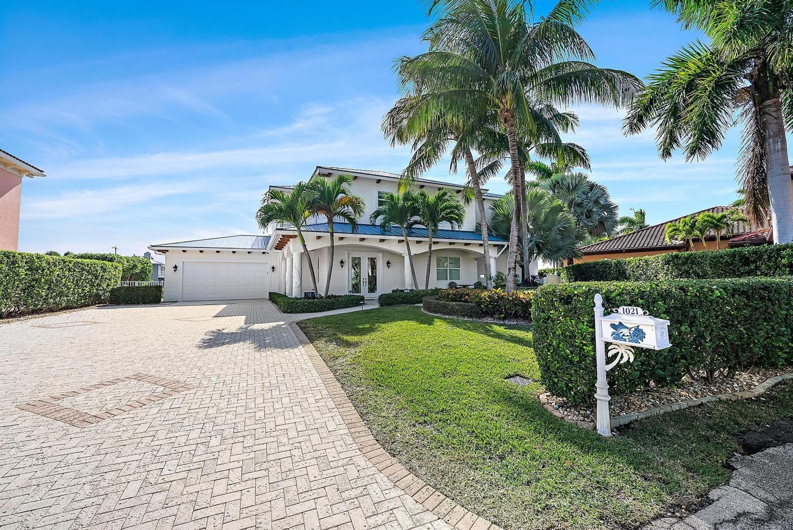 1021 Coral Way photo 2