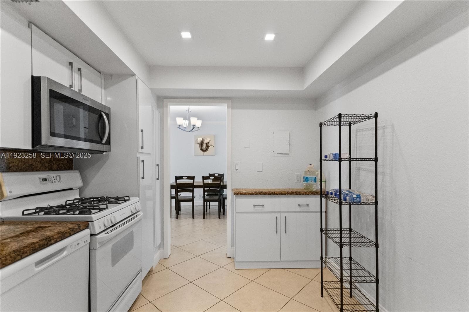 2030 Ocean Dr 1710 photo 6