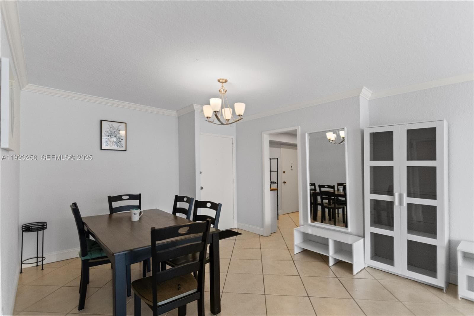 2030 Ocean Dr 1710 photo 7