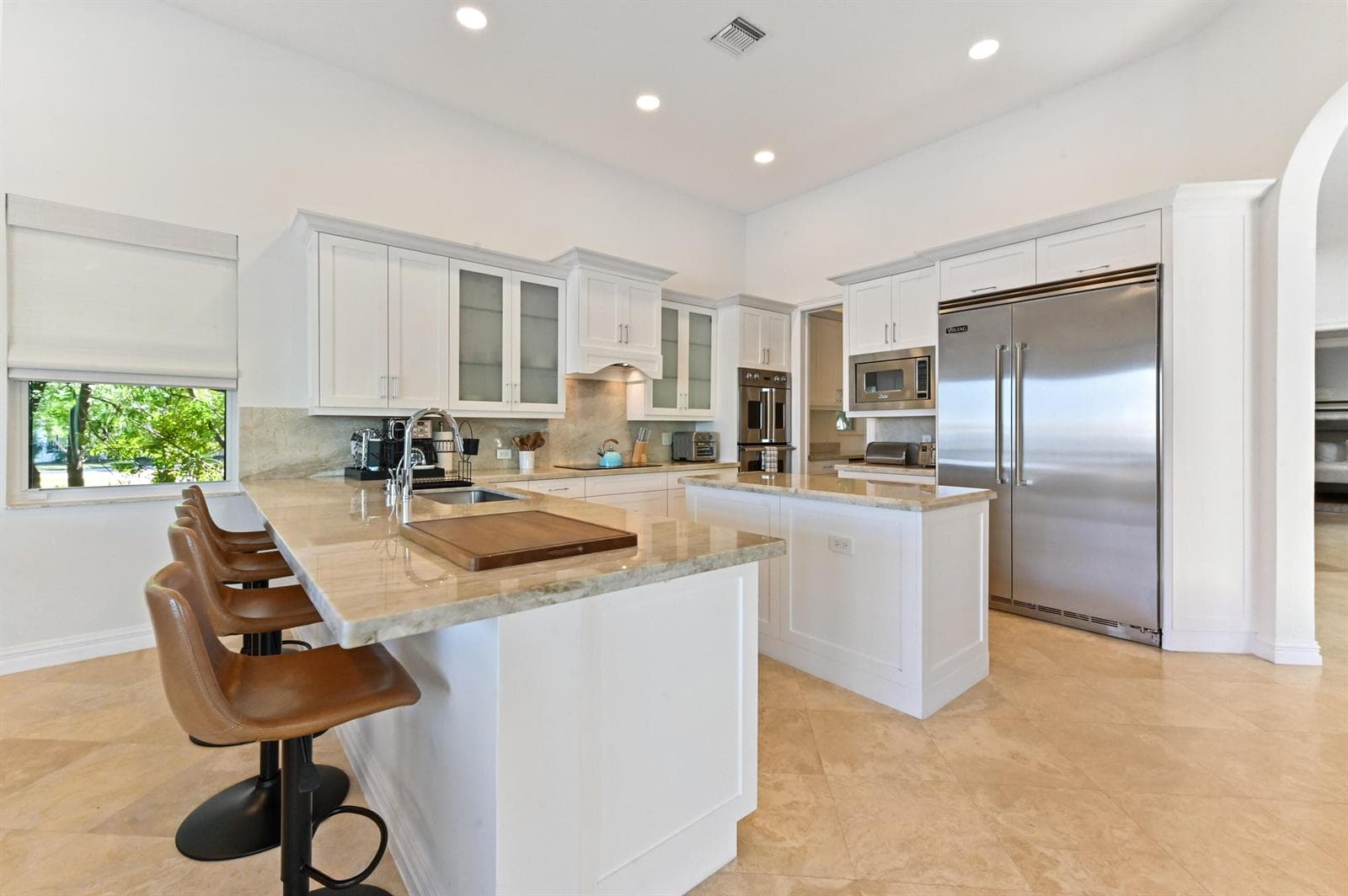 200 N Lake Drive photo 14