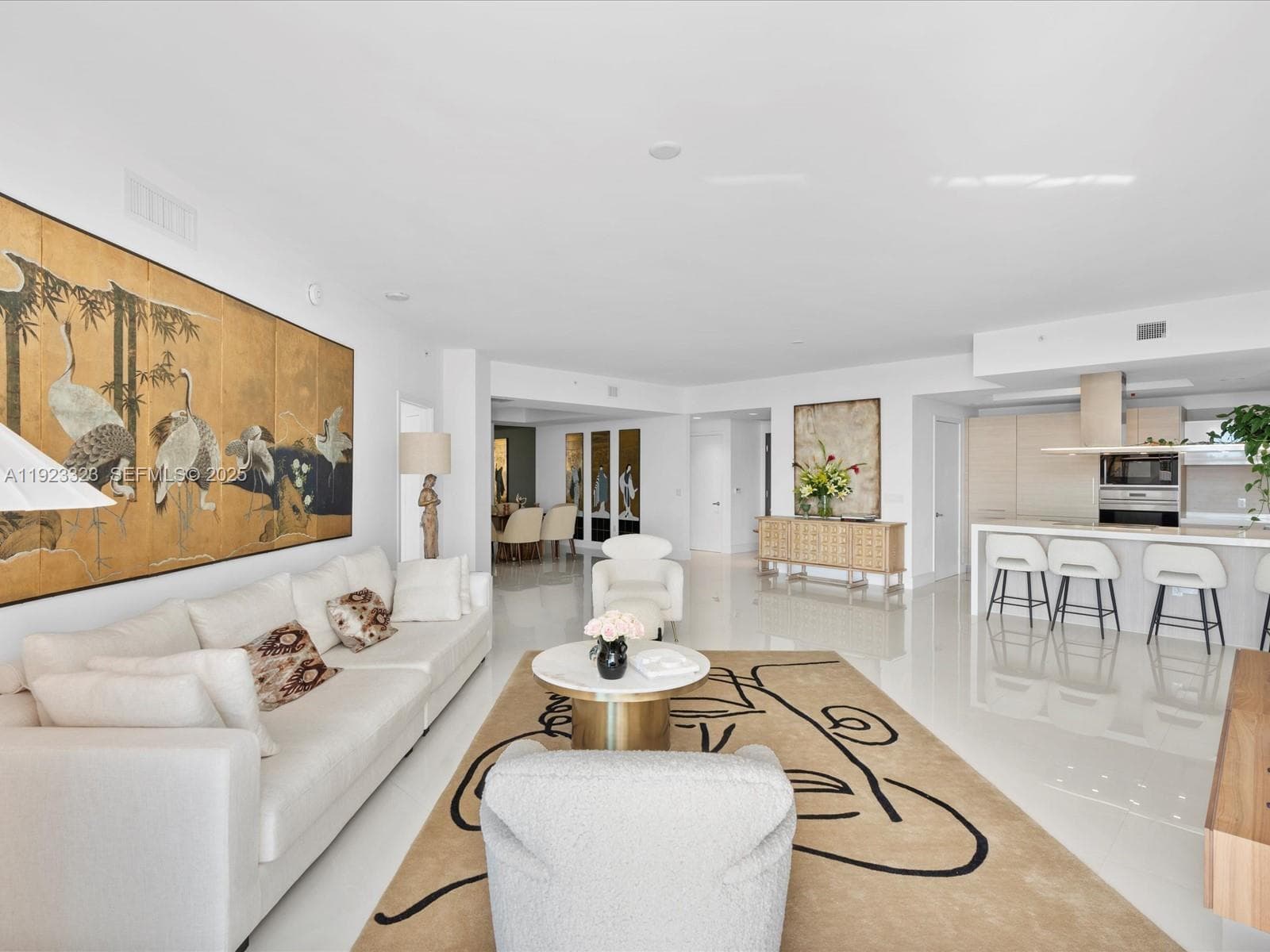 17111 Biscayne Blvd 1104 photo 2