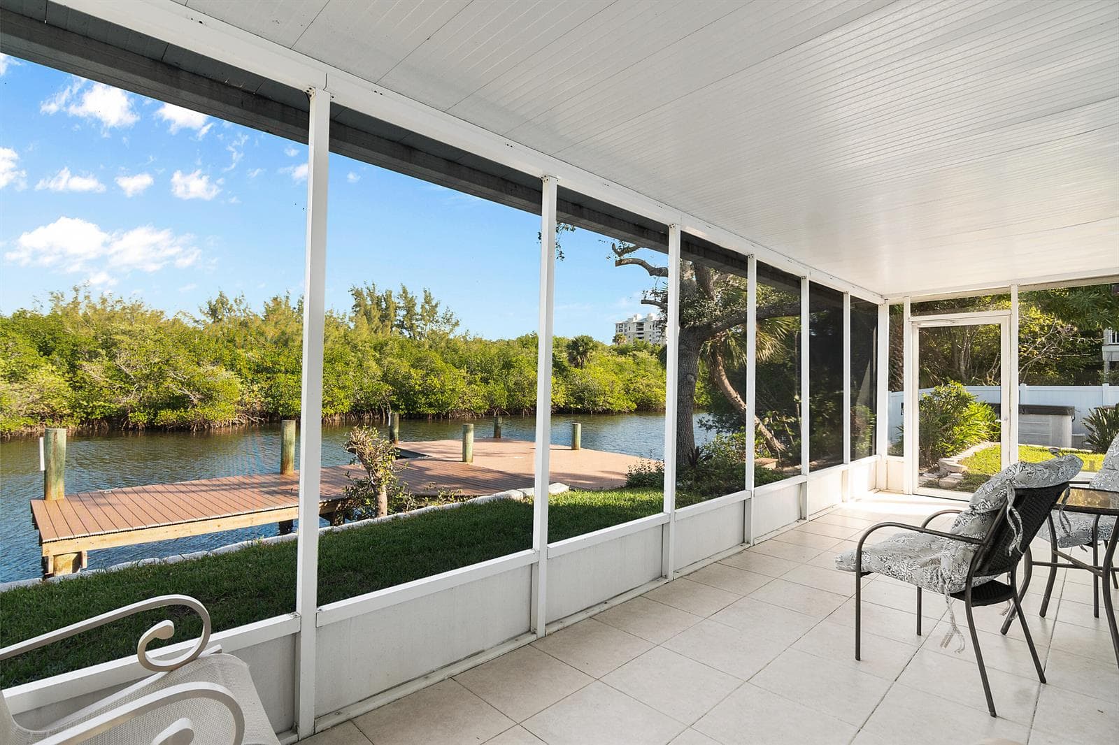 922 Jackson Way photo 5