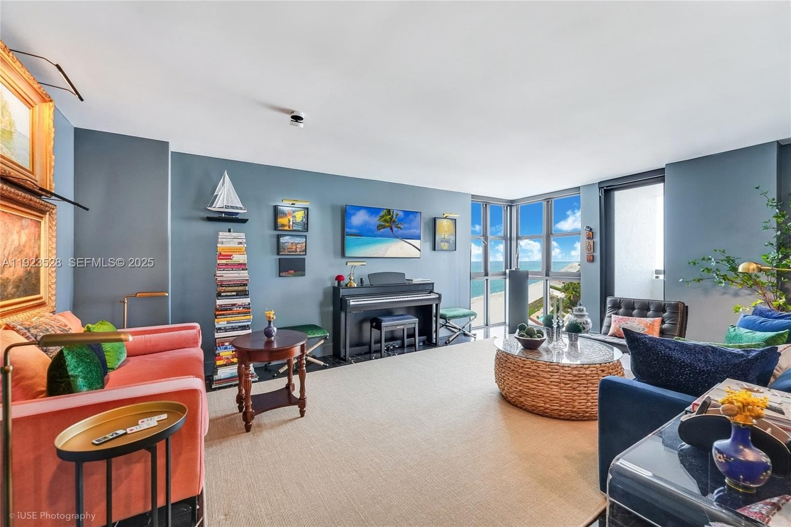 2555 Collins Ave PH114 photo 2