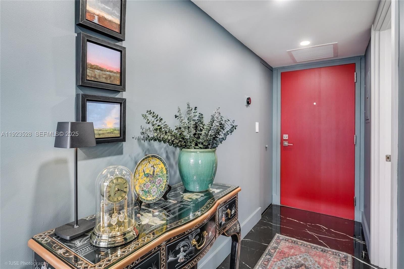 2555 Collins Ave PH114 photo 12