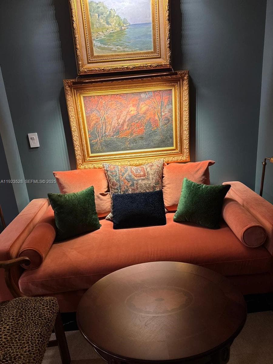 2555 Collins Ave PH114 photo 5