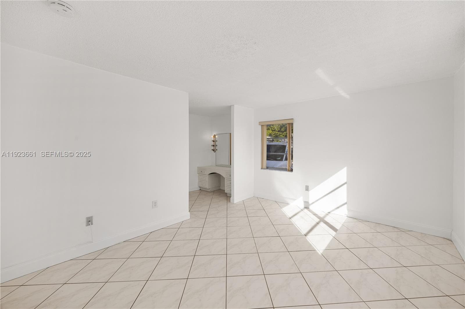 3550 NE 169th St 112 photo 20