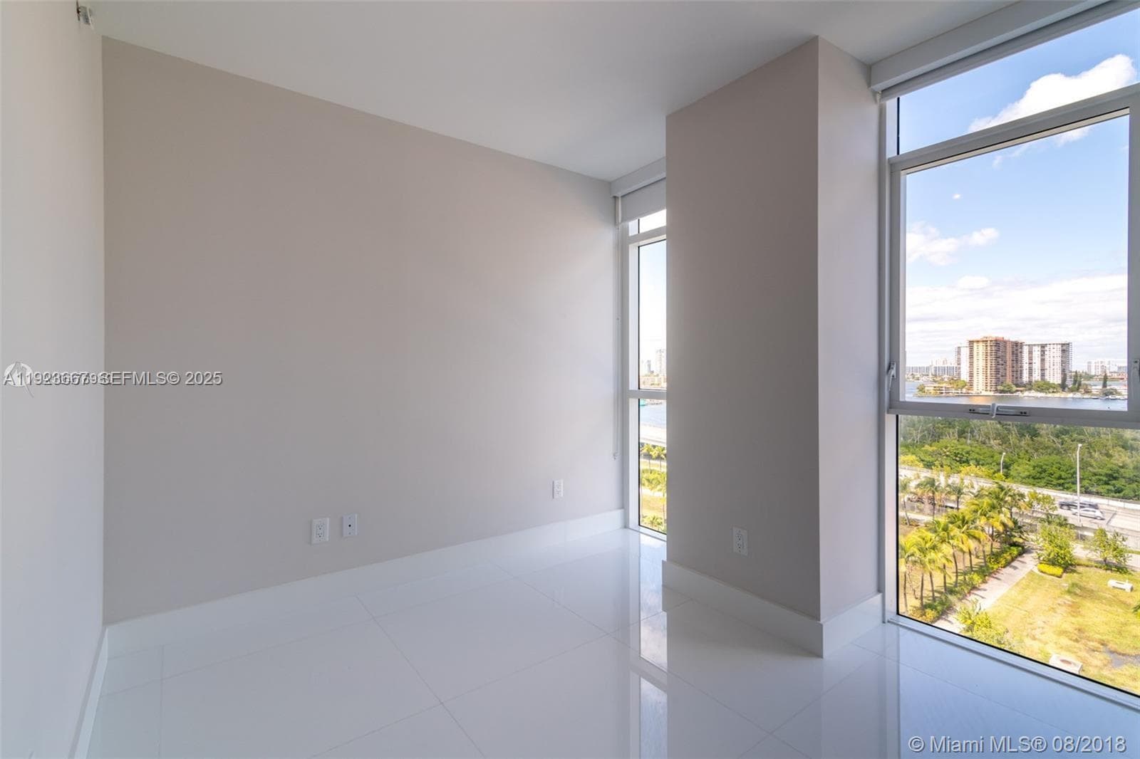 400 Sunny Isles Blvd 1019 photo 10