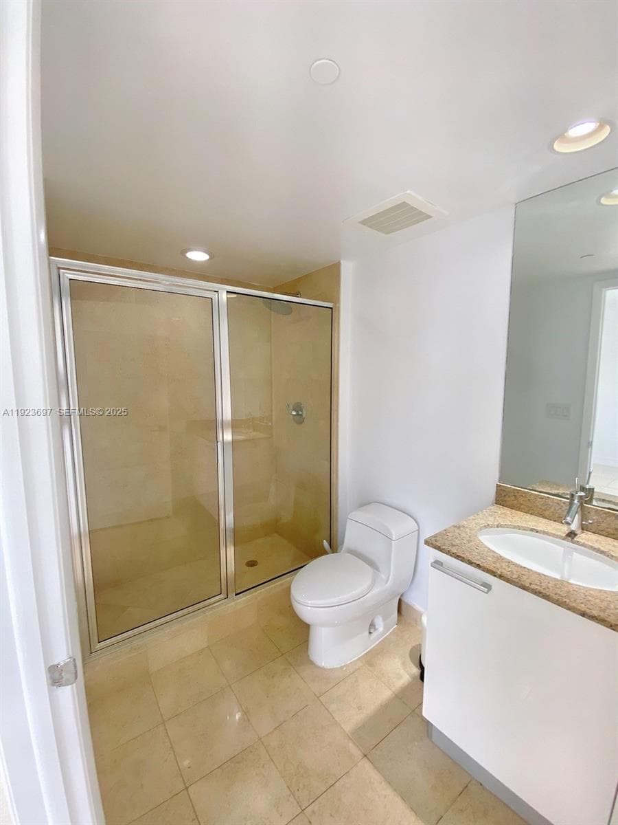17201 Collins Ave 1009 photo 9