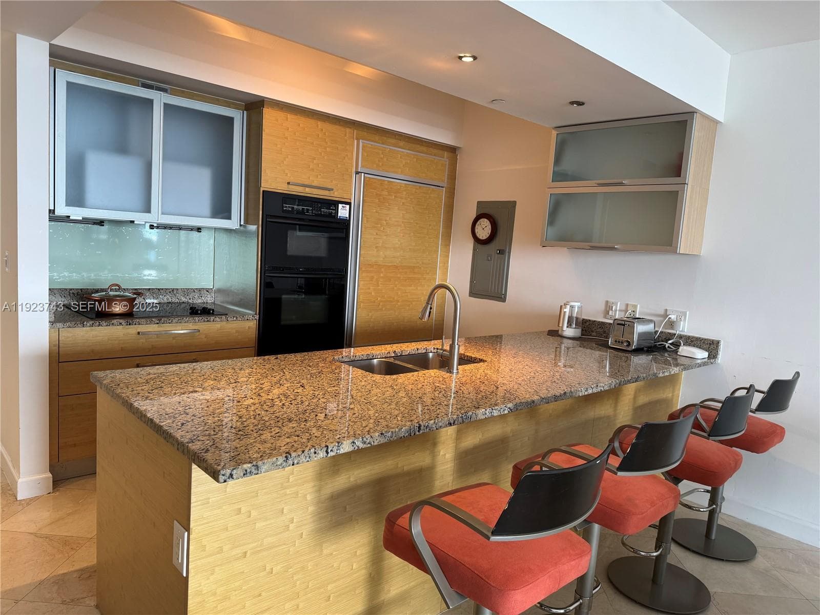 1830 Ocean Dr 3303 photo 10