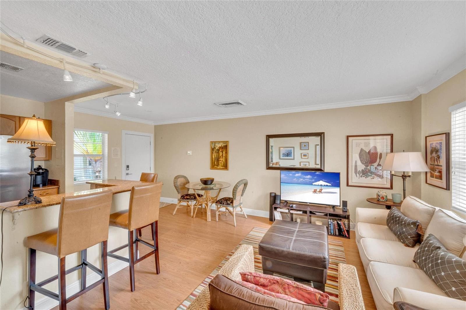 341 N Birch Road 204 photo 15