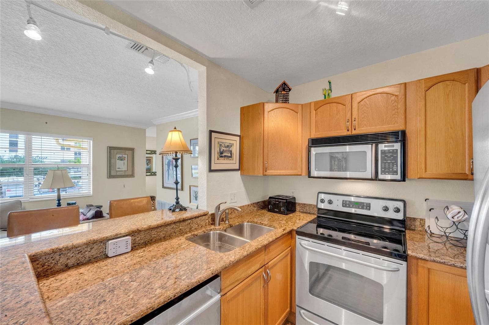 341 N Birch Road 204 photo 11