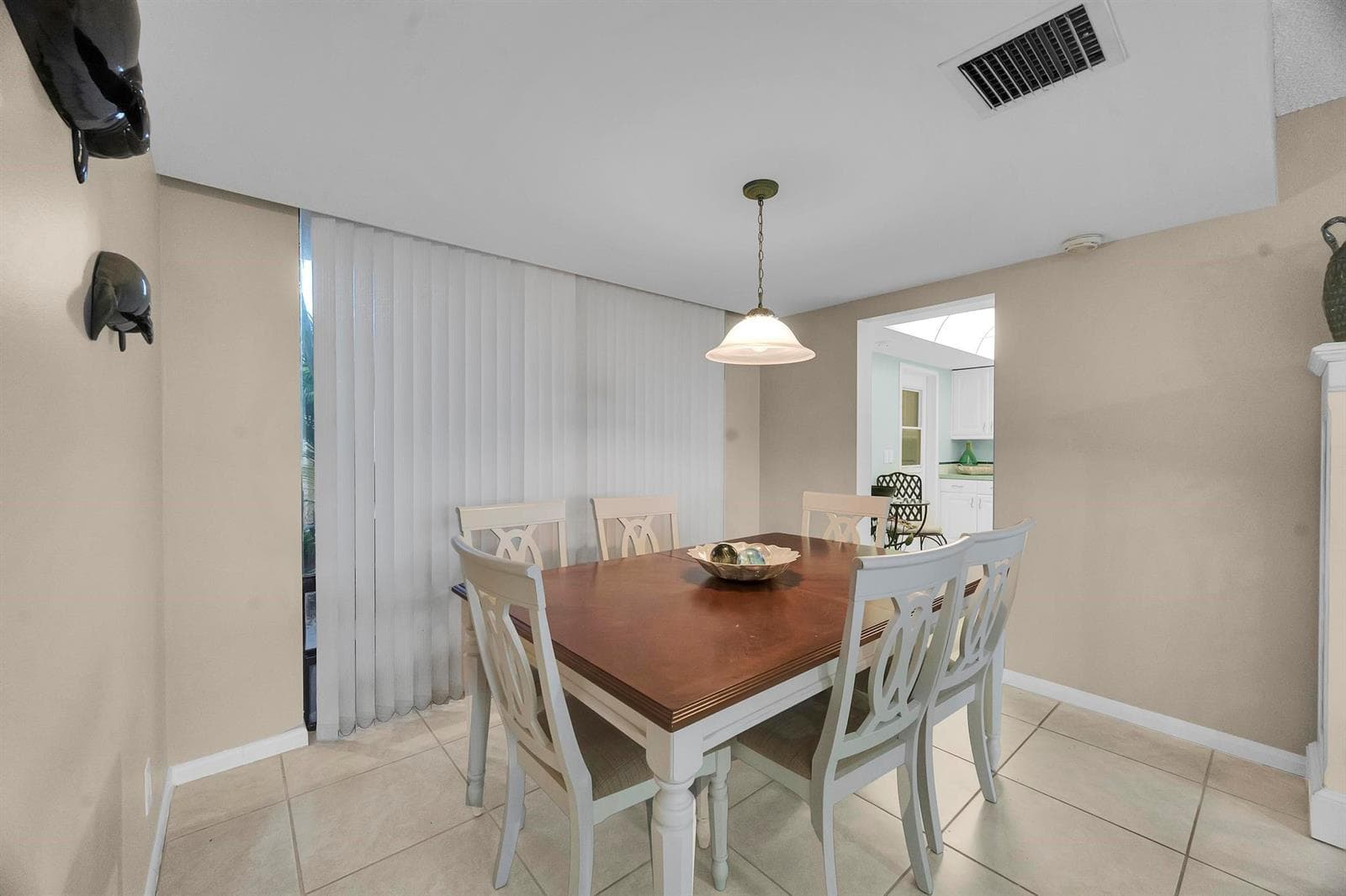 3492 NE Causeway Boulevard 103 photo 6