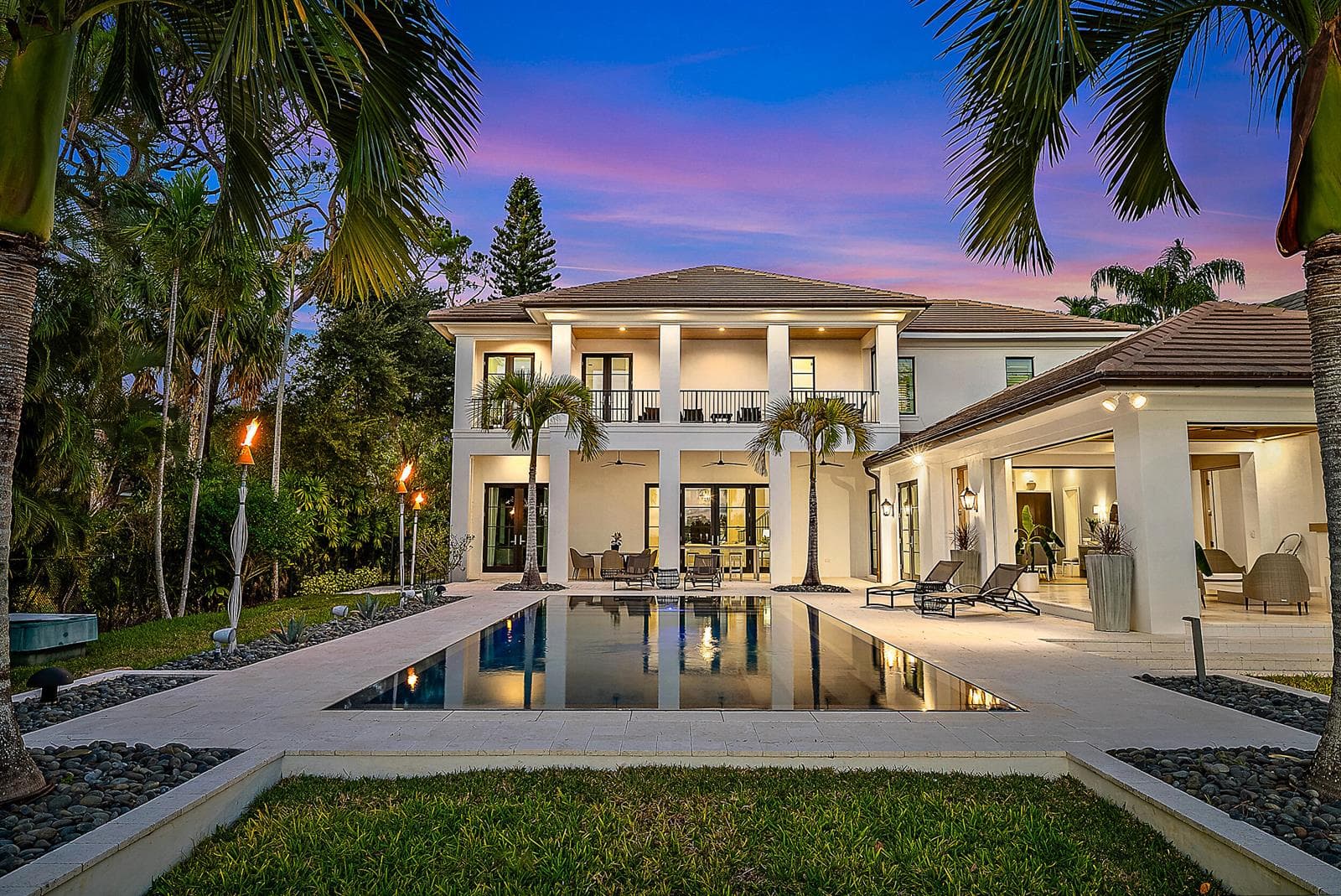 19651 Riverside Drive 5