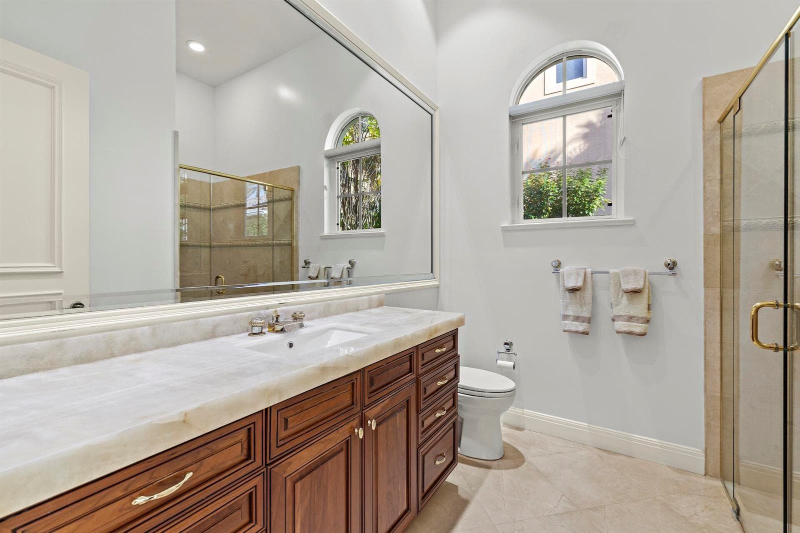 828 Harbour Isle Place photo 22