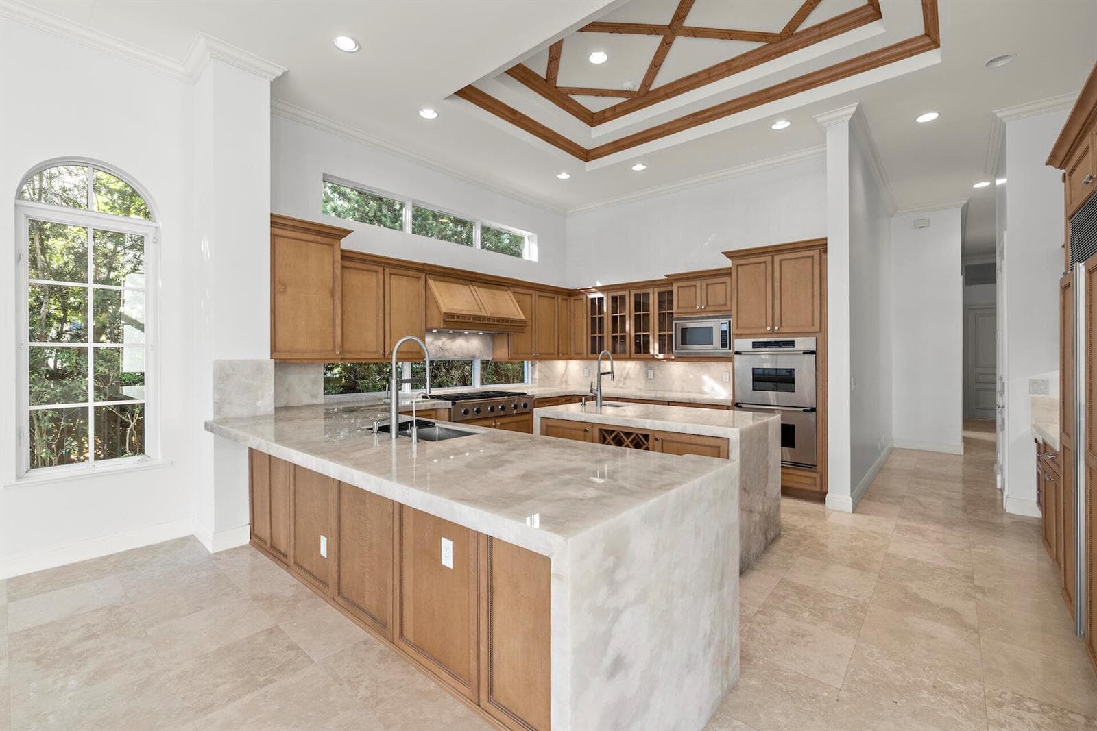 828 Harbour Isle Place photo 14