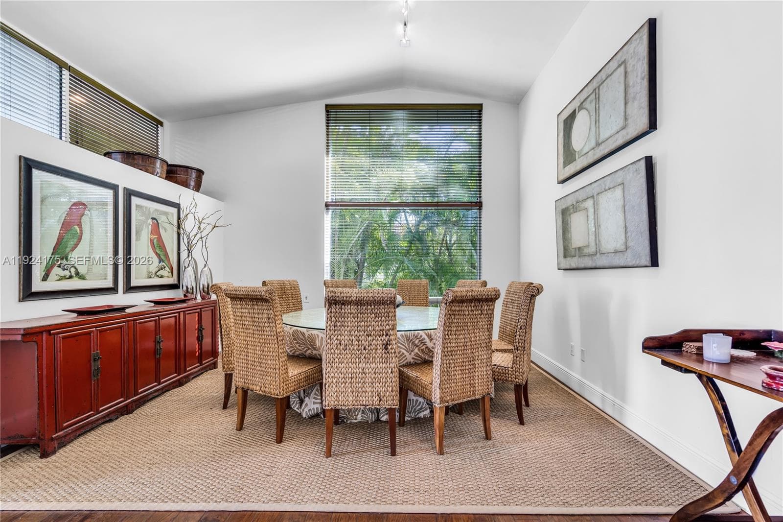 591 N Mashta Dr photo 6