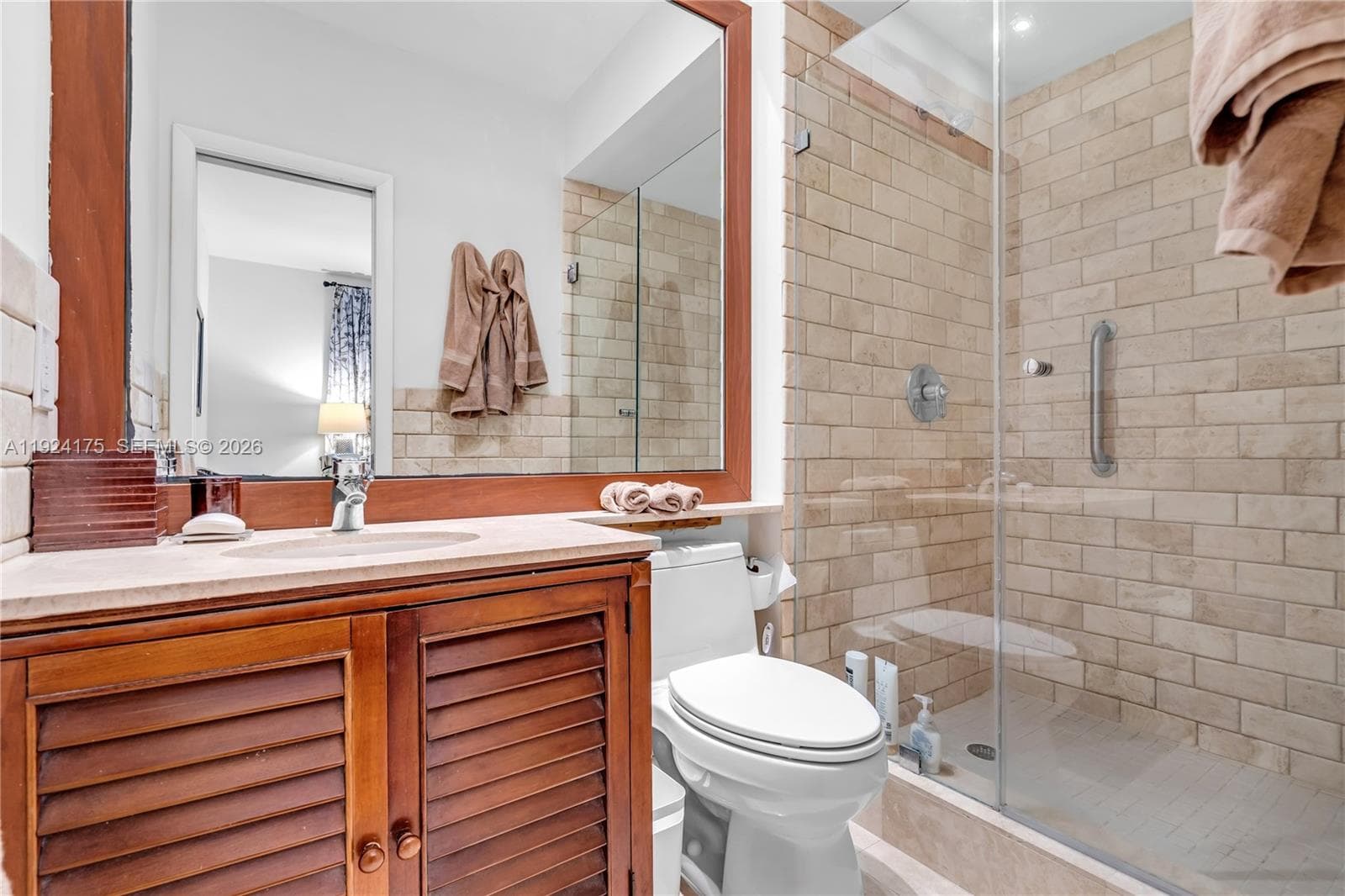 591 N Mashta Dr photo 22