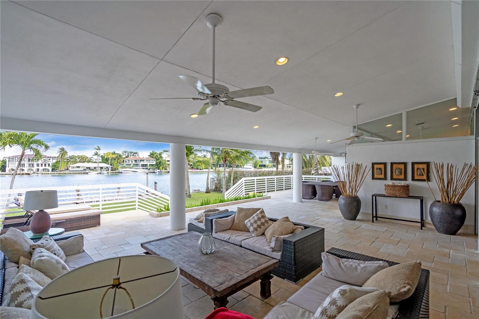 591 N Mashta Dr photo 24