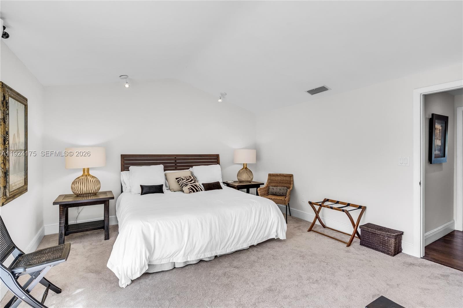 591 N Mashta Dr photo 11
