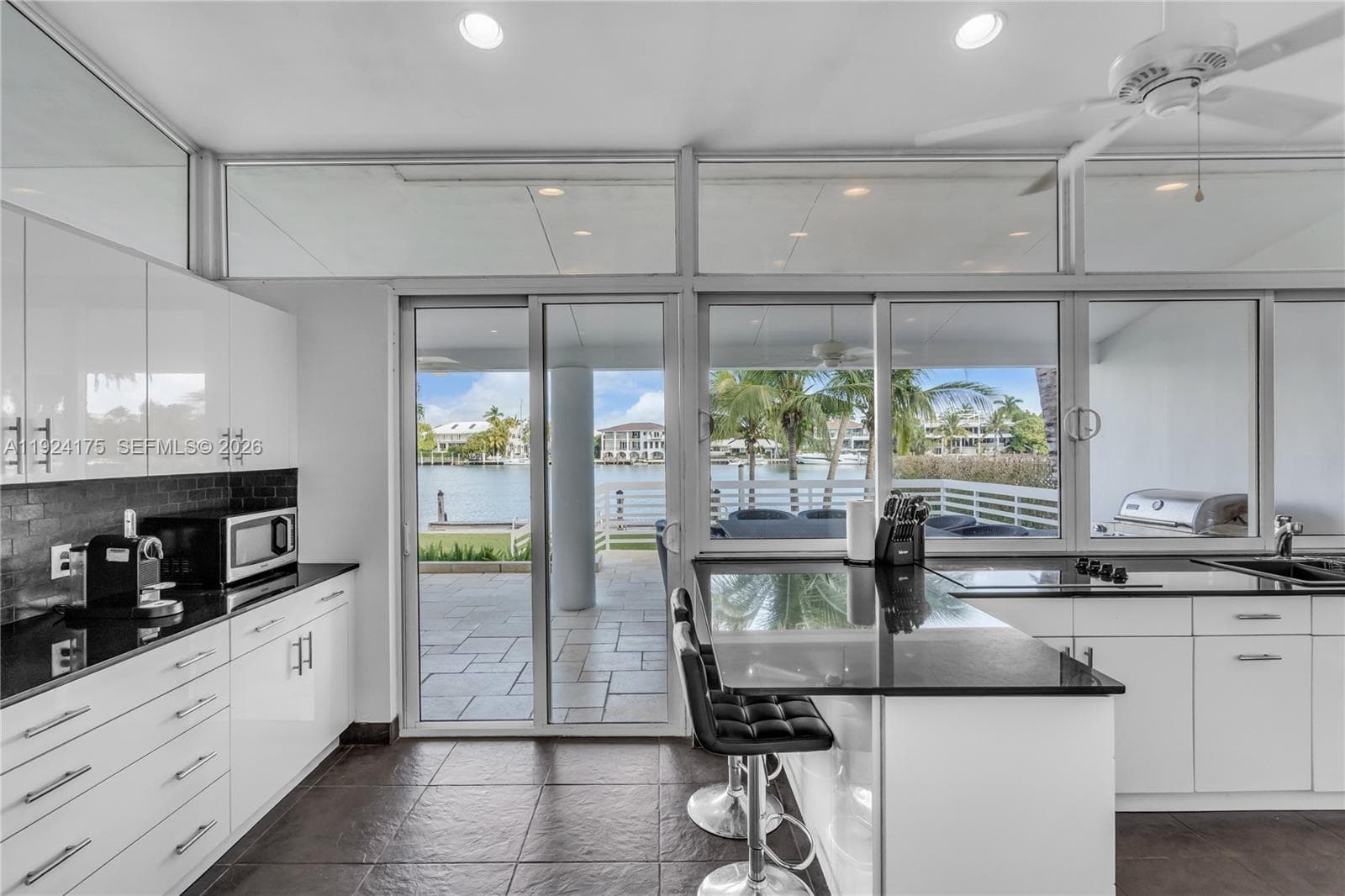 591 N Mashta Dr photo 8