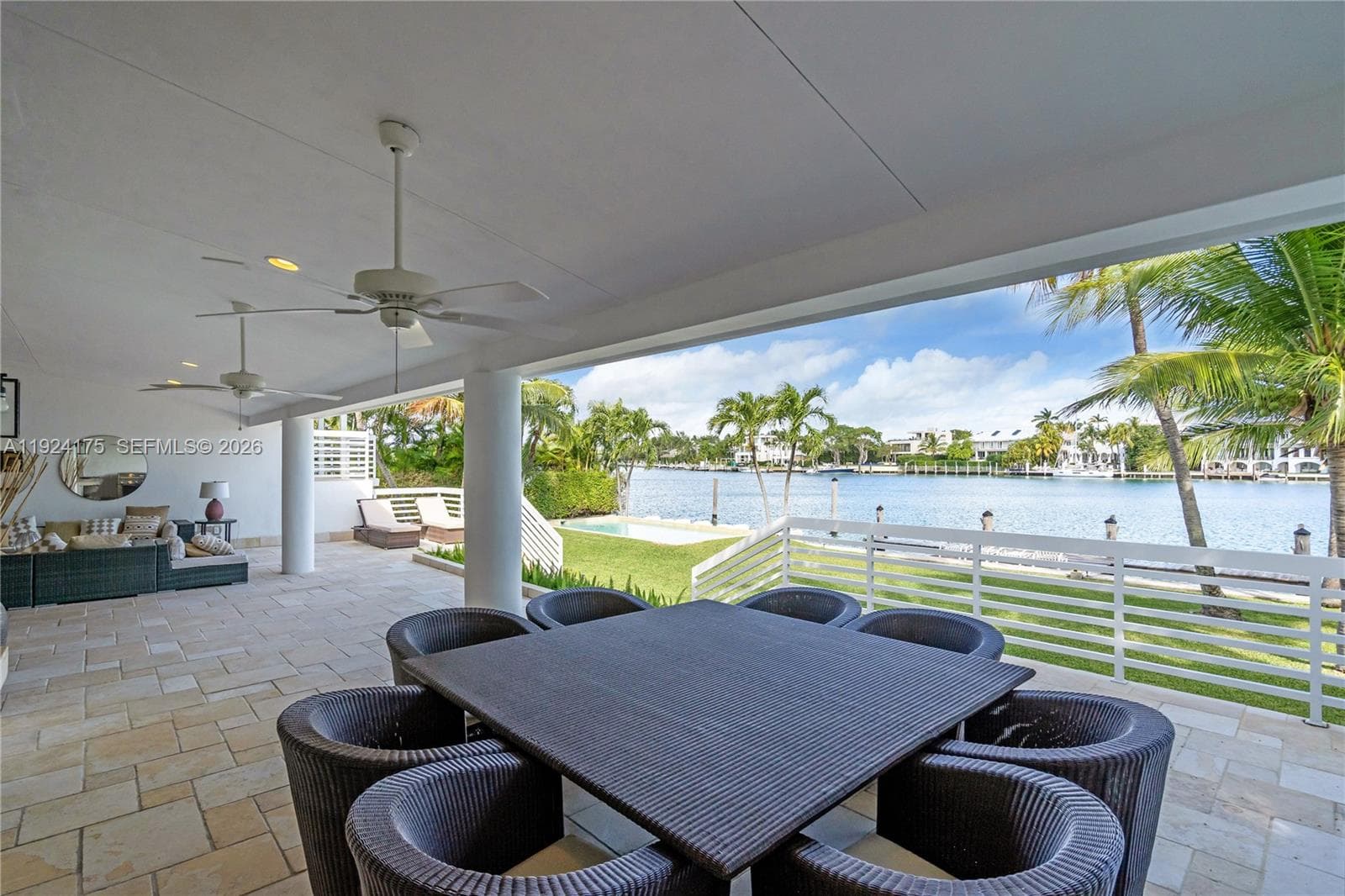 591 N Mashta Dr photo 25