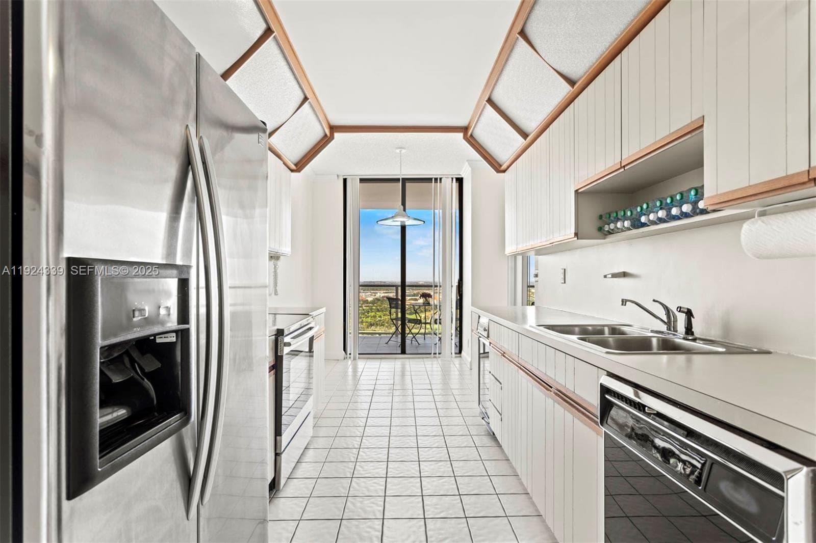 19500 Turnberry Way 26-C photo 8