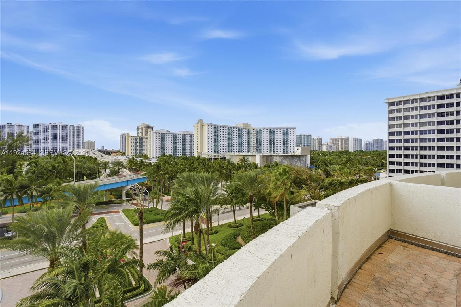 19111 Collins Ave 505 photo 22