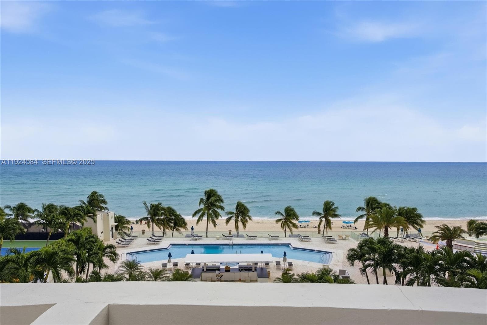 19111 Collins Ave 505 photo 3