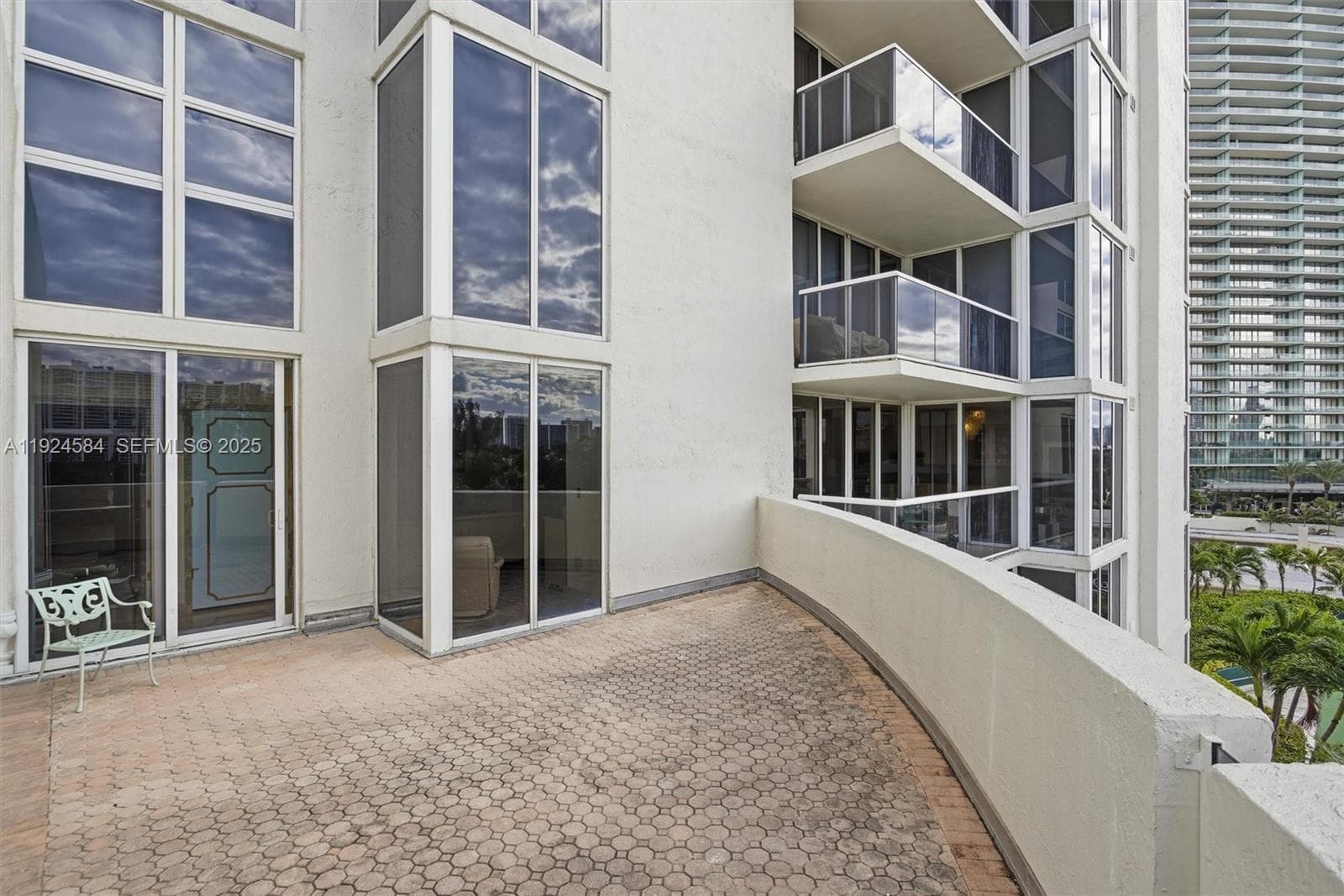 19111 Collins Ave 505 photo 20