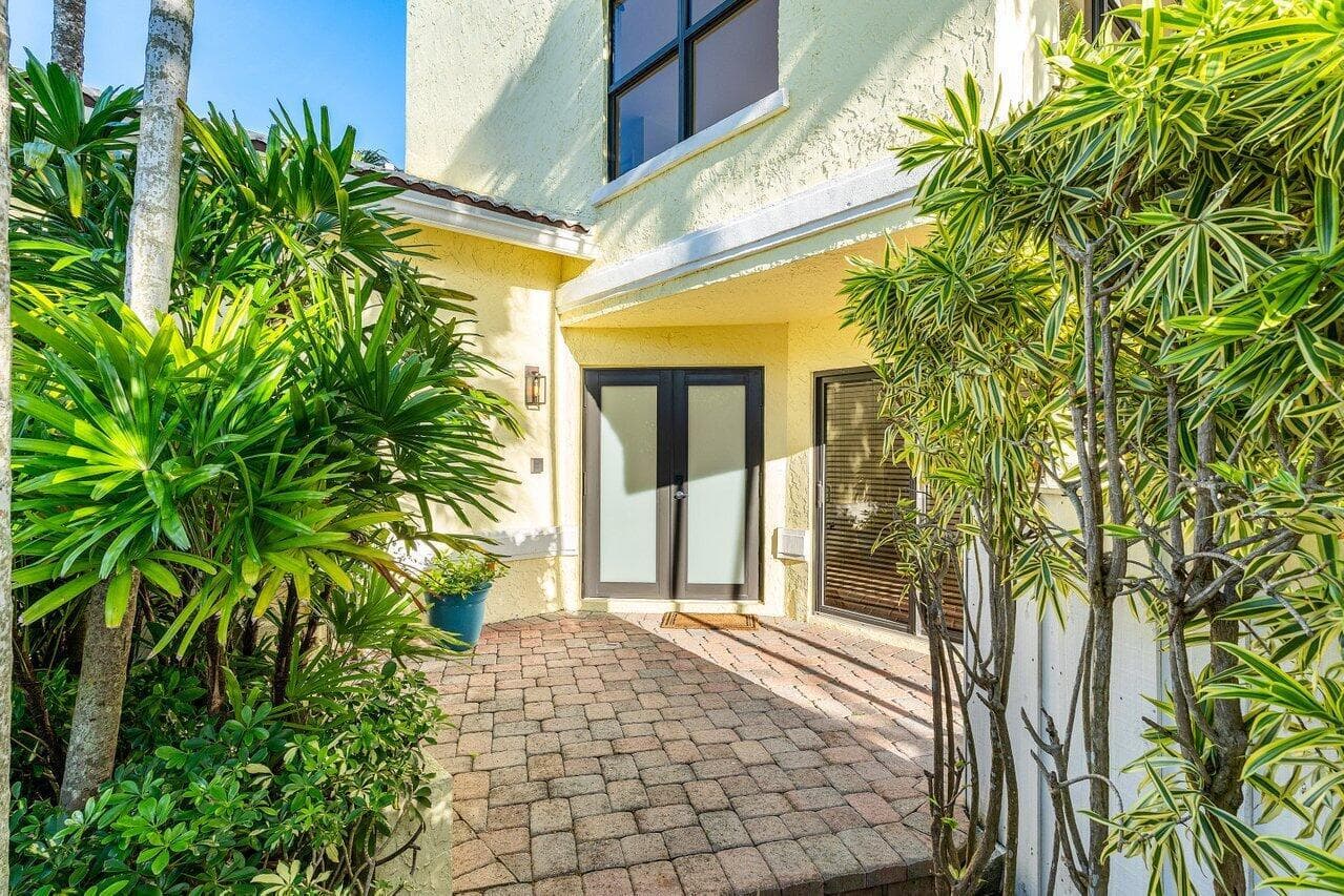 5109 N Ocean Boulevard H photo 2