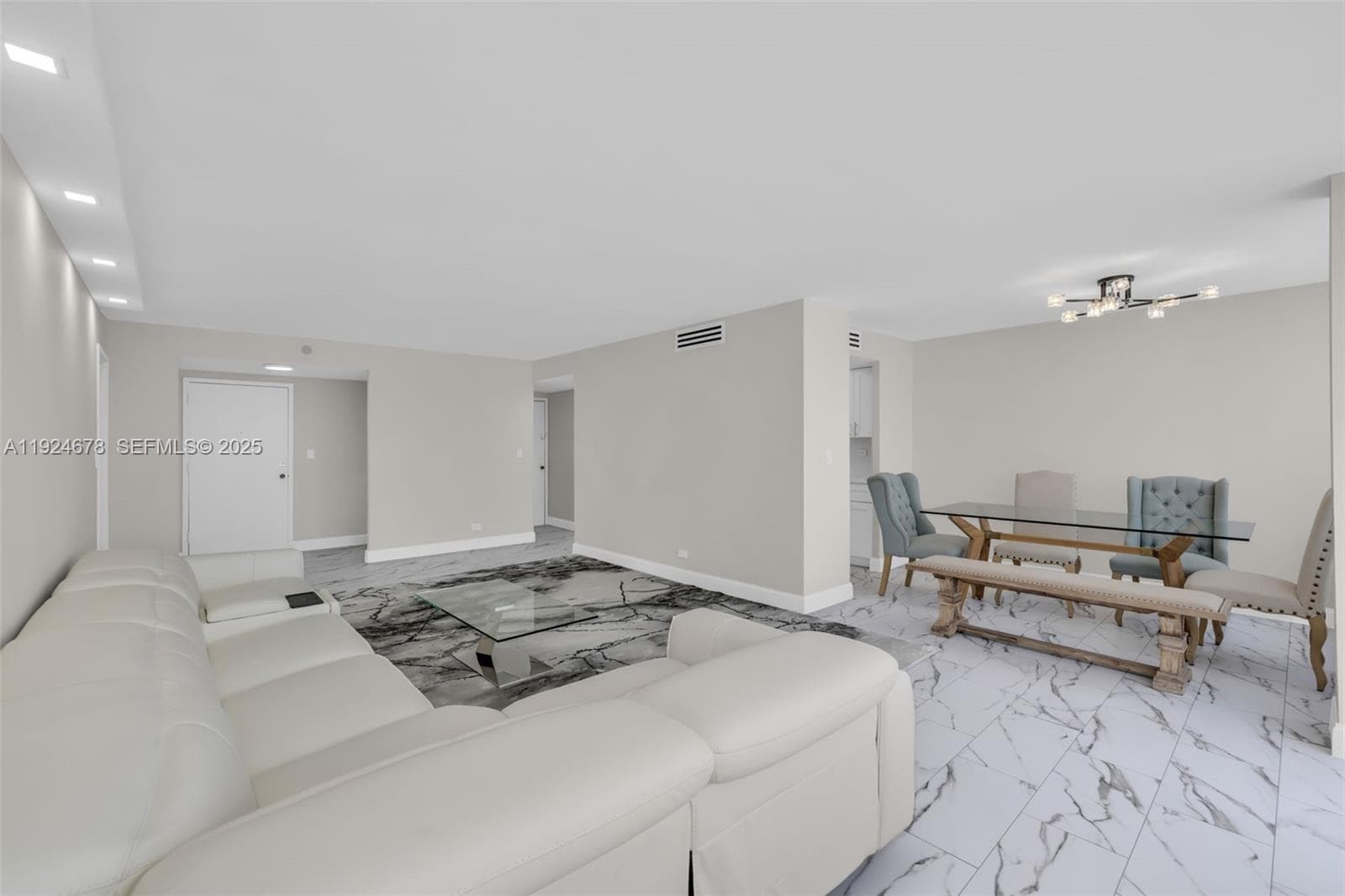 251 174th St 1415 photo 4