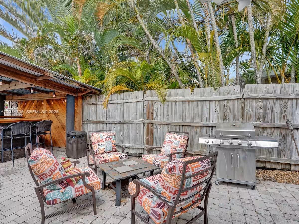 2525 Gulfstream Ln 2525 photo 22