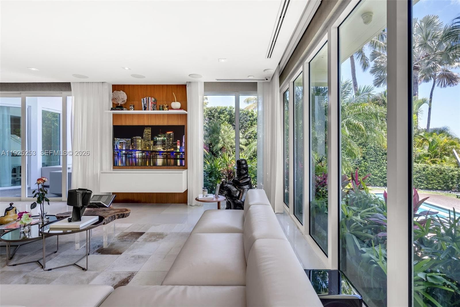 420 Island Dr photo 24