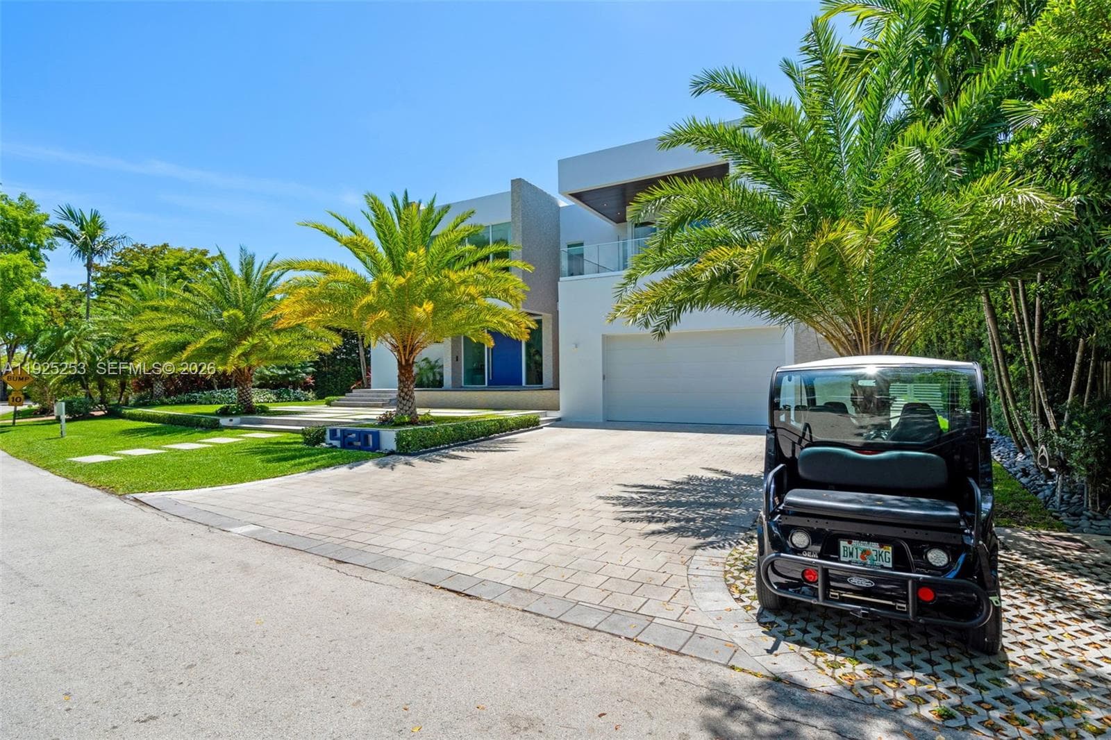 420 Island Dr photo 4