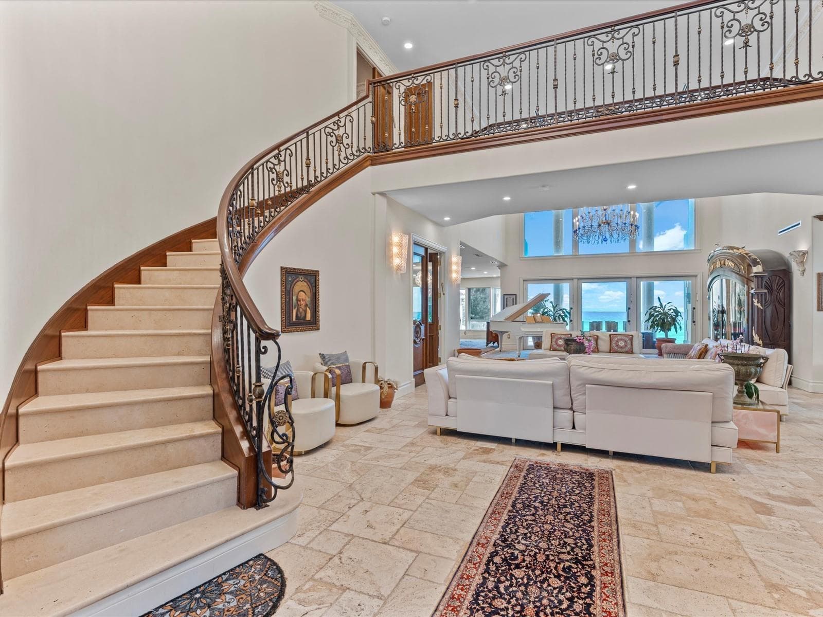 555 Ocean Boulevard photo 10