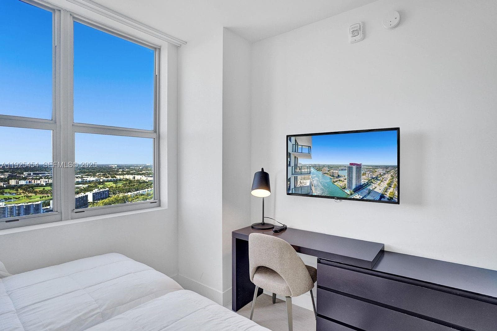 4010 S Ocean Dr R1108 photo 22
