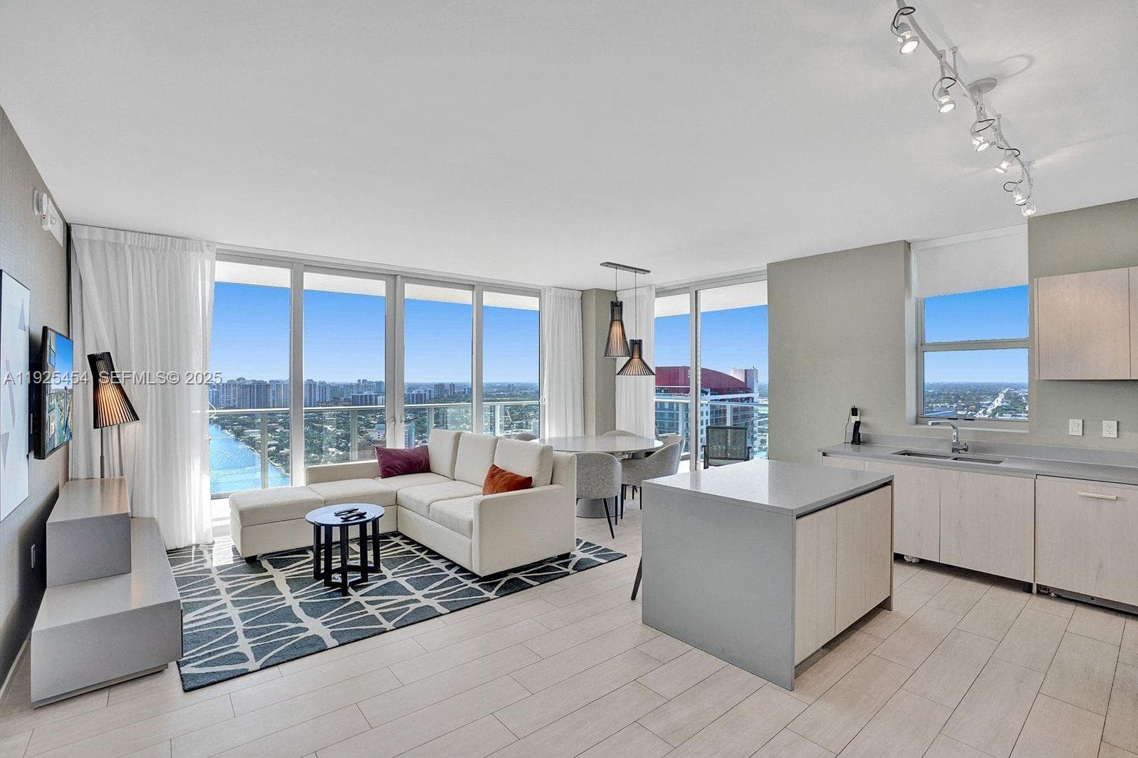 4010 S Ocean Dr R1108 photo 1