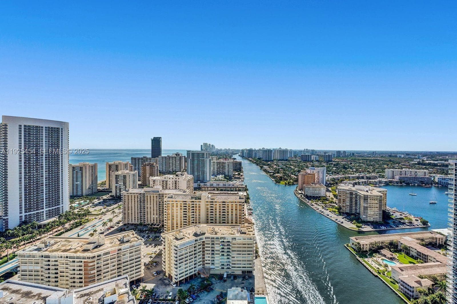 4010 S Ocean Dr R1108 photo 8