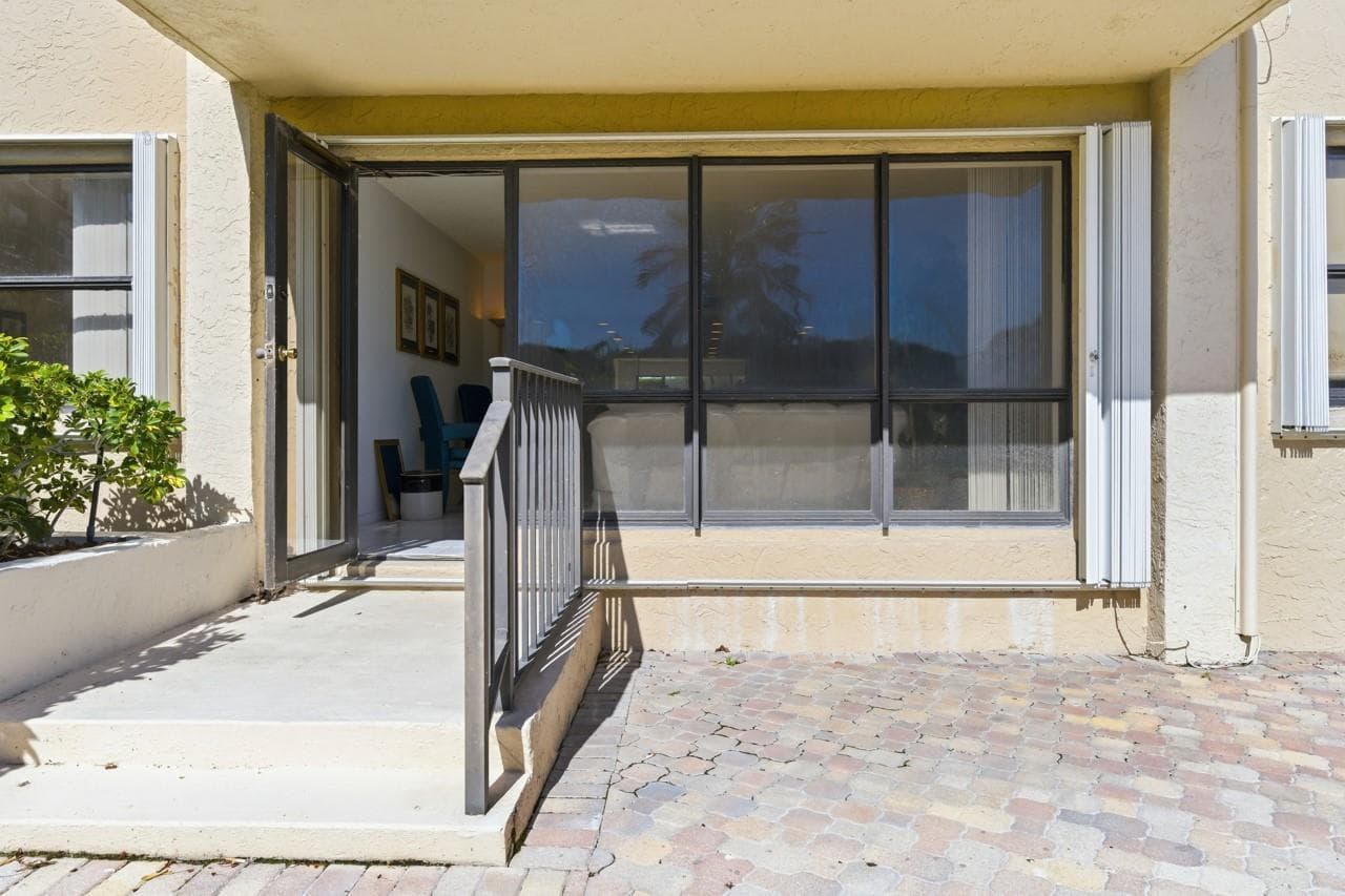4900 N Ocean Boulevard 303 photo 22