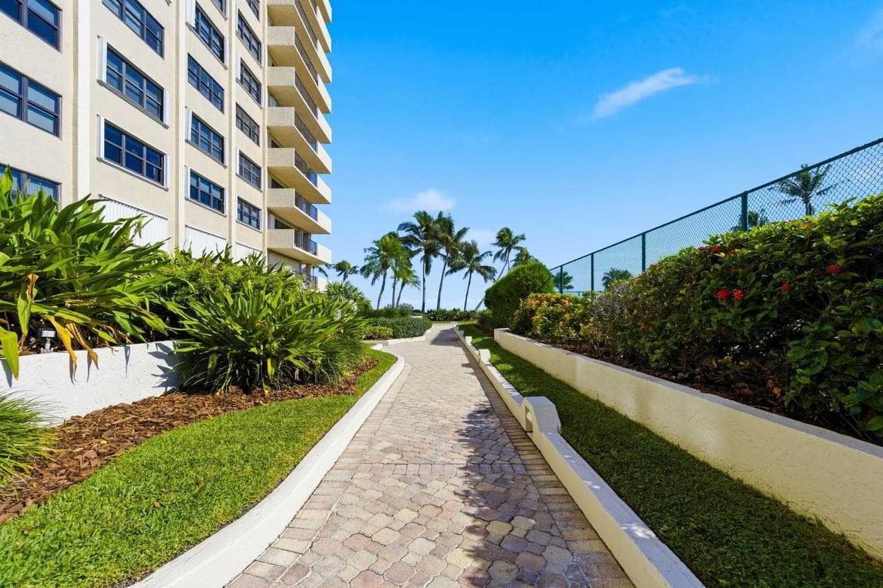 4900 N Ocean Boulevard 303 photo 24