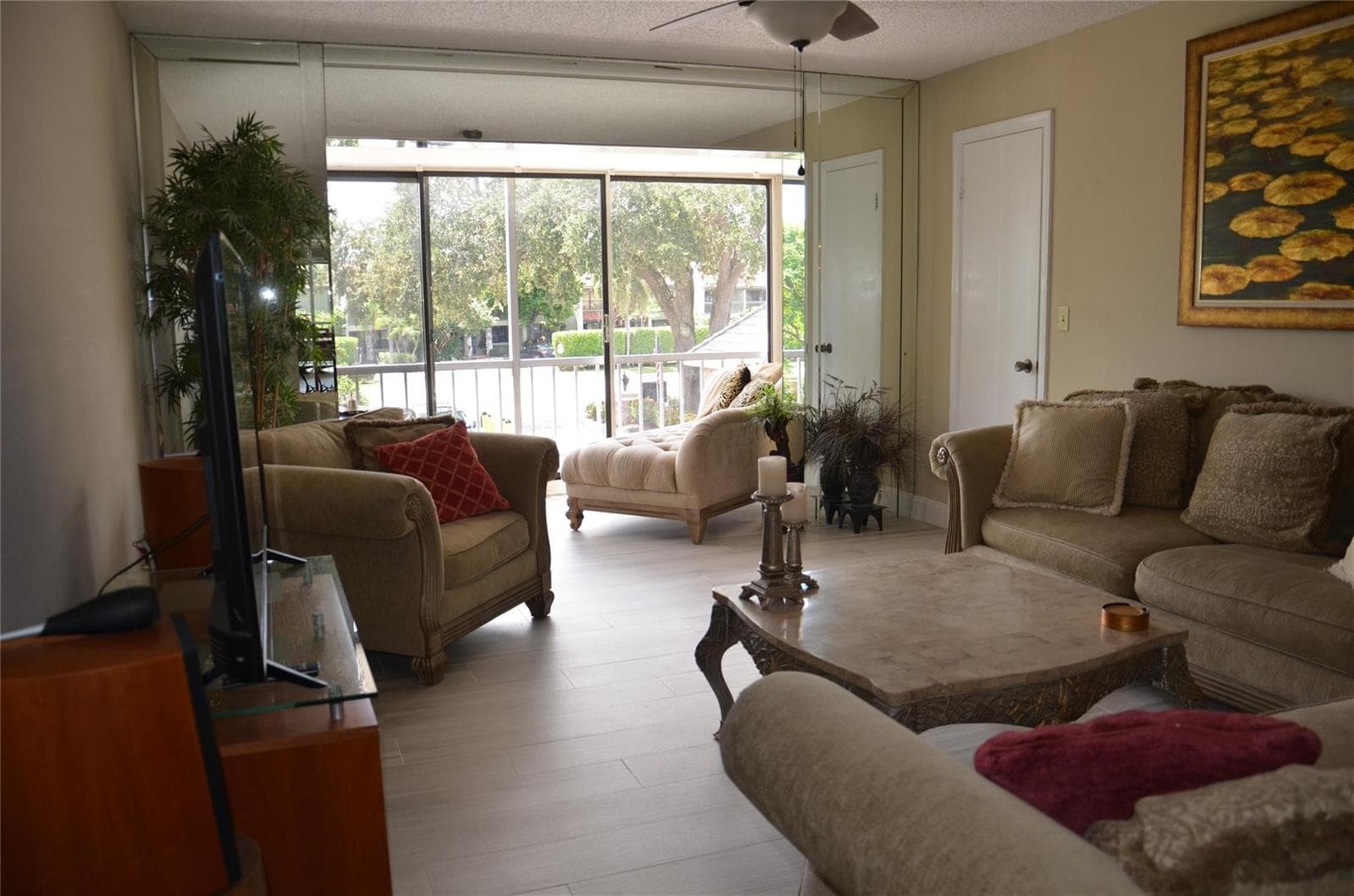 6201 Bay Club Drive 4 photo 6