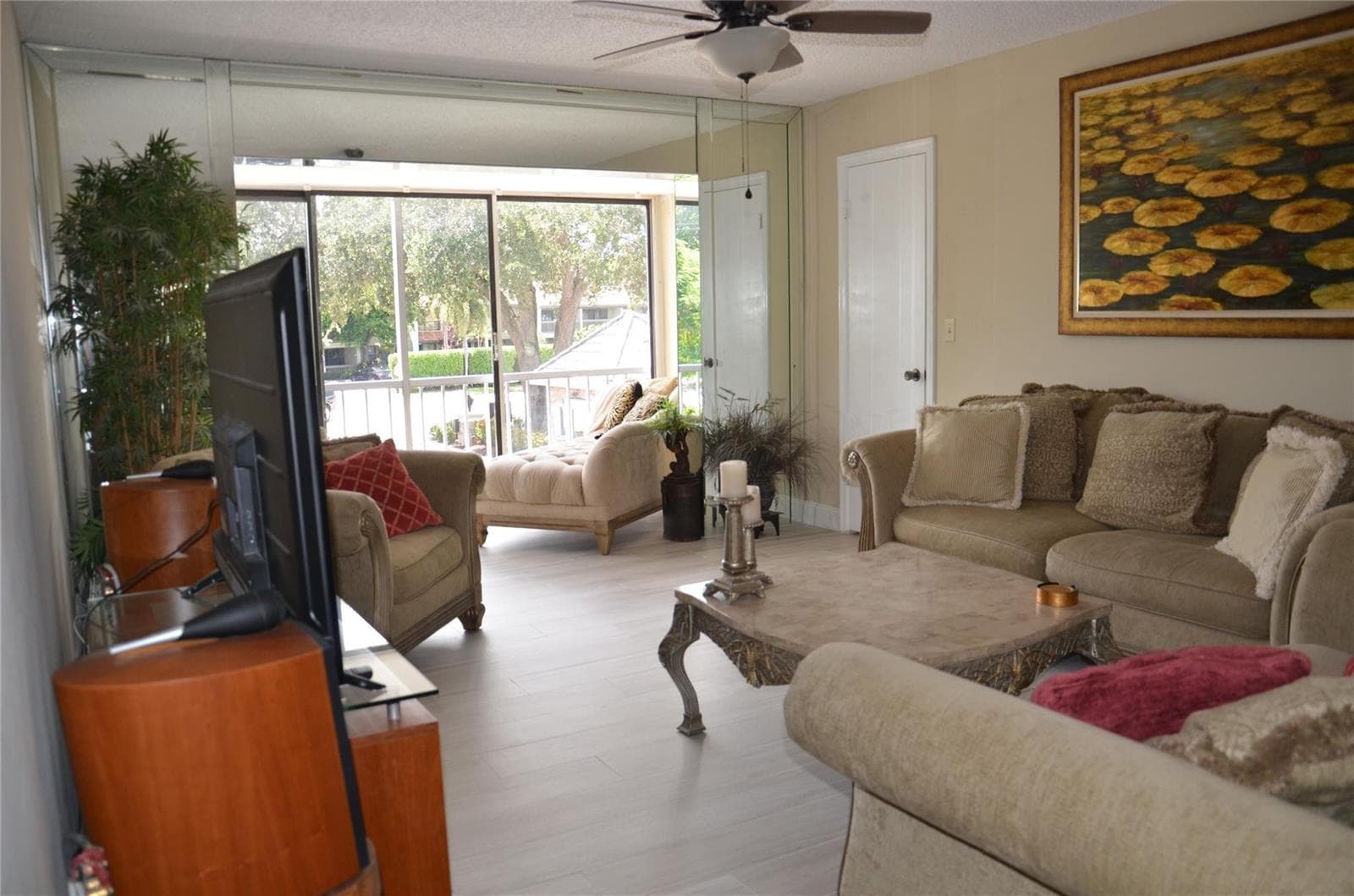 6201 Bay Club Drive 4 photo 5