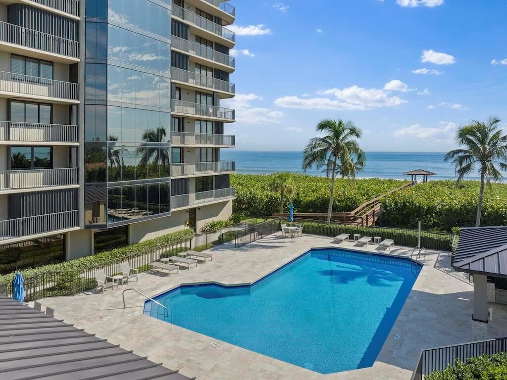 4000 N Highway A1a 502 photo 1