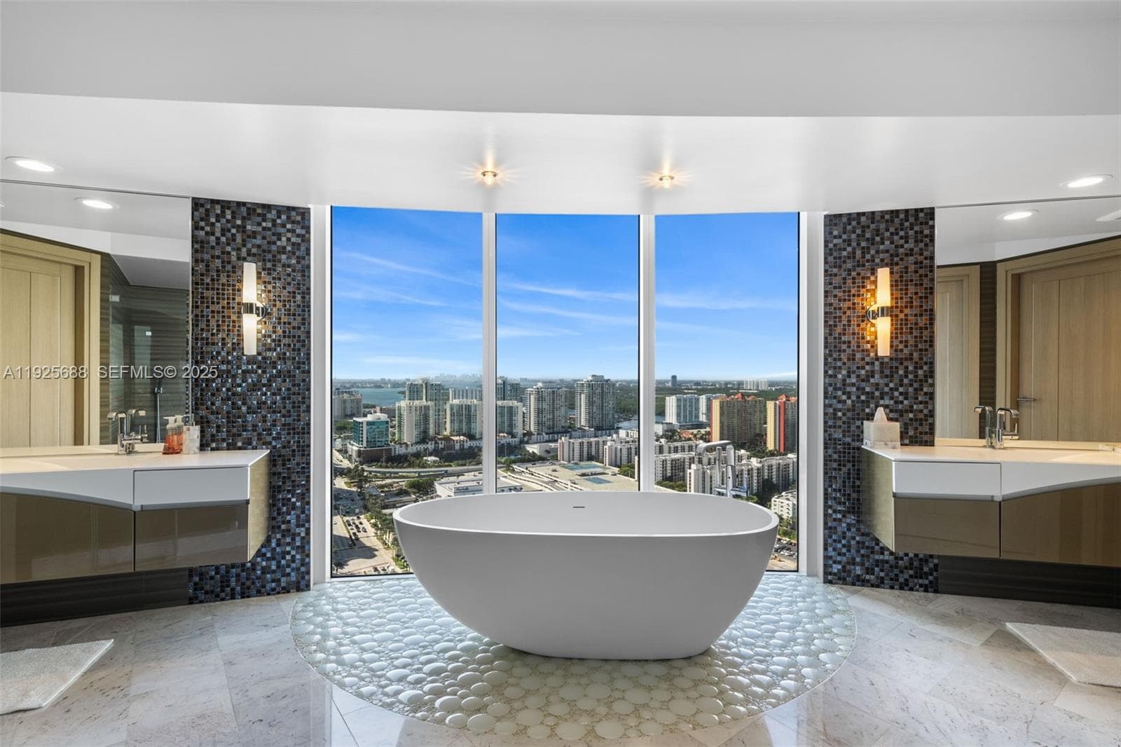 17201 Collins Ave 3505 photo 3