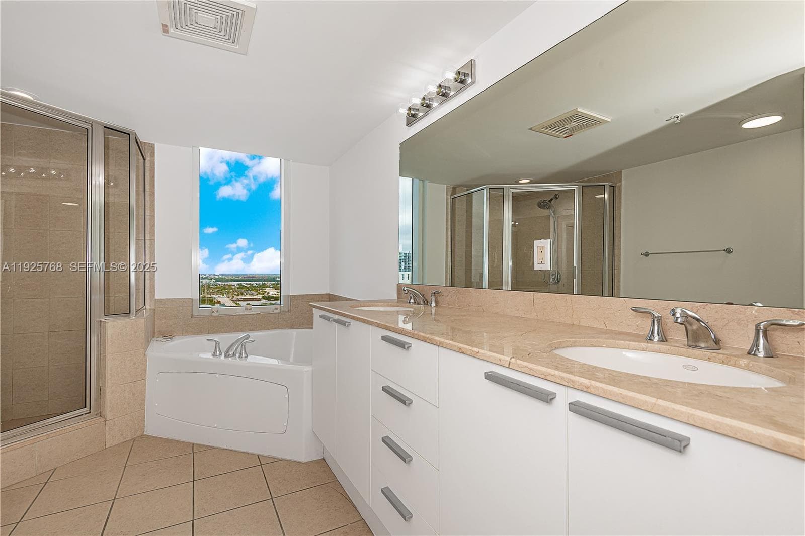 16699 Collins Ave 2408 photo 11