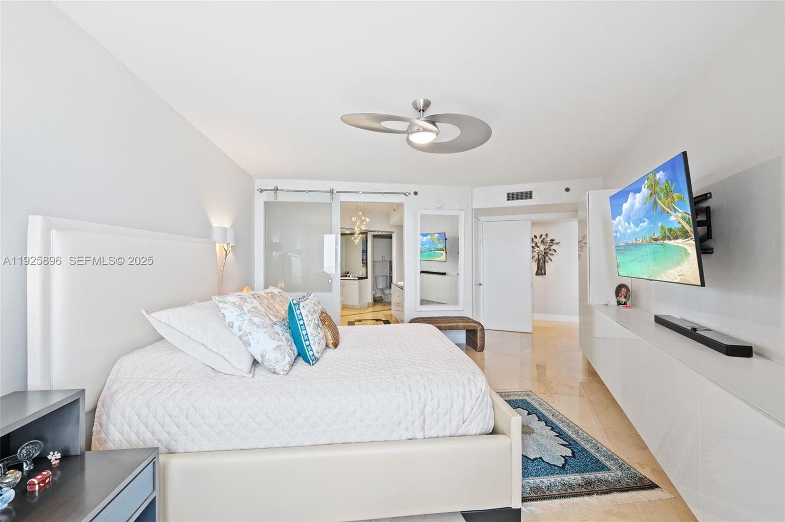 19333 E Collins Ave 1402 photo 18