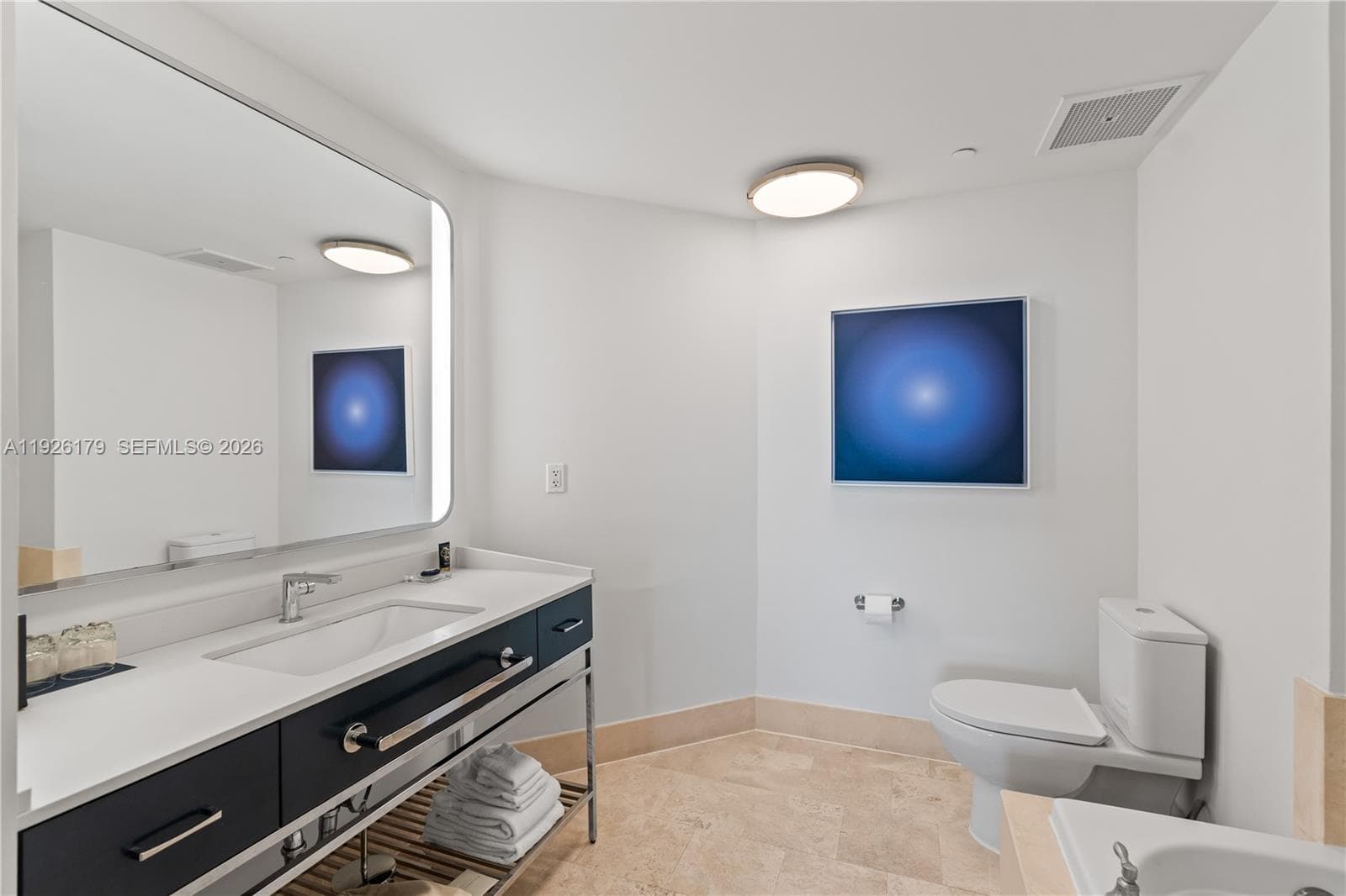 4401 Collins Ave 2517 photo 19